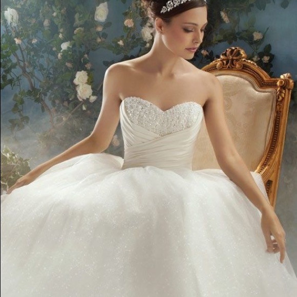 Alfred Angelo Disney Cinderella 205 Wedding Dress - Picture 9 of 13